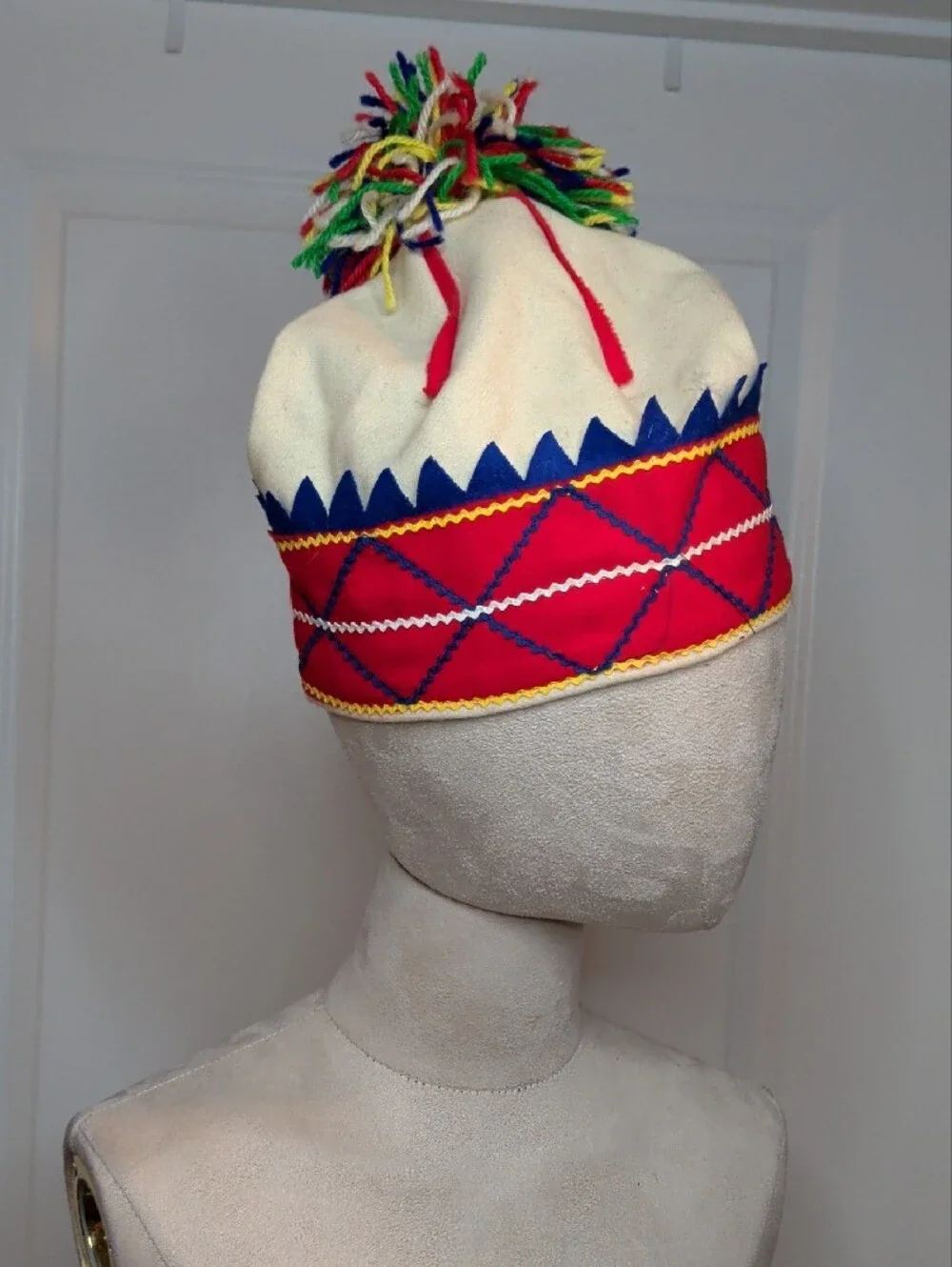 Vintage 60s Handmade Scandnavian Ski Cap Pom-pom Nordic Winter Wool  Sami Style